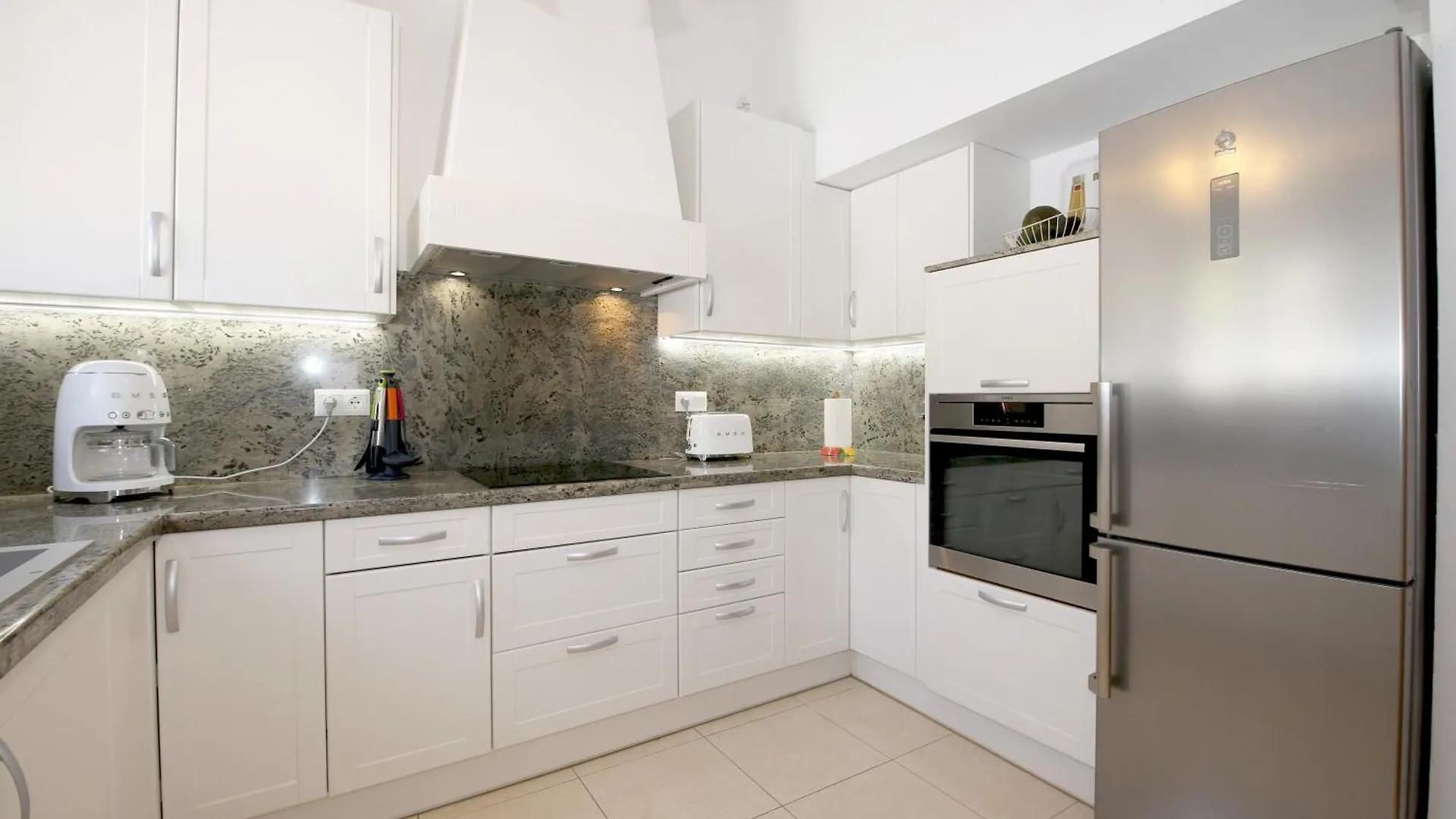 Estepona West Family Villa Mostaza