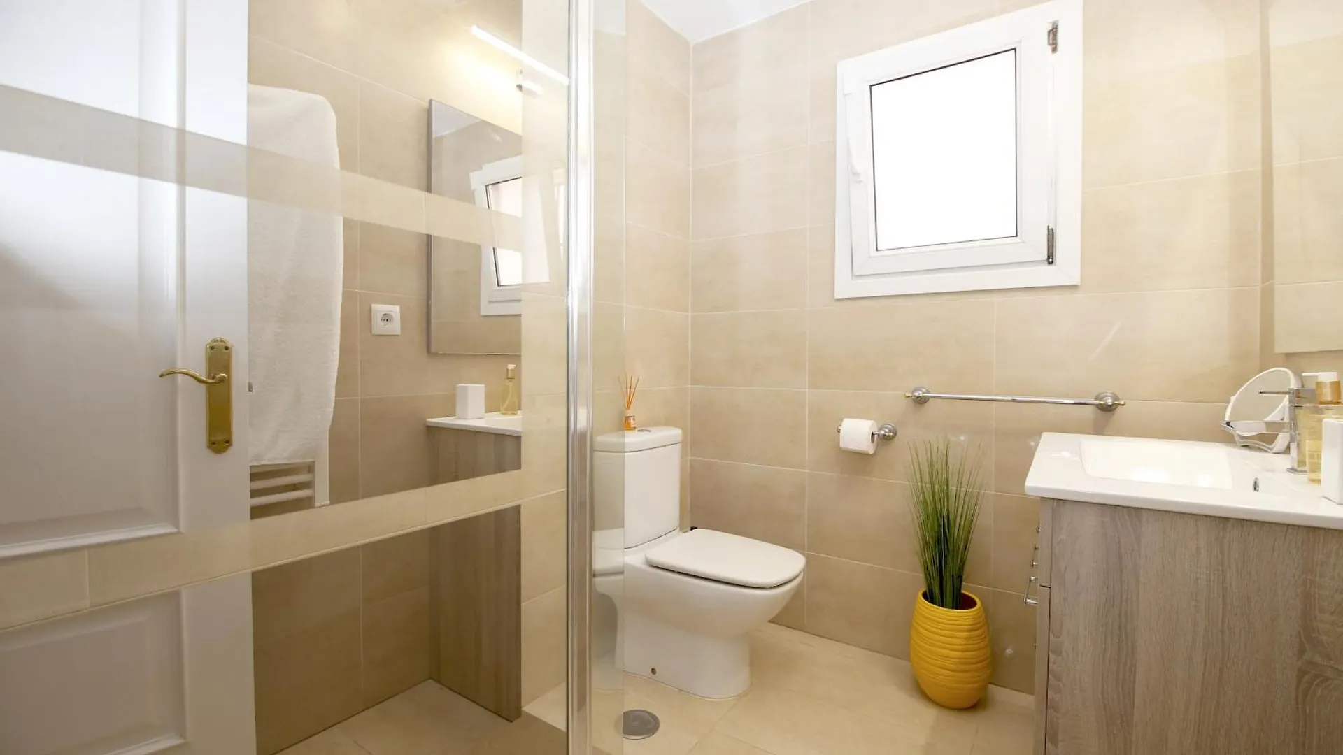 Estepona West Family Villa Mostaza